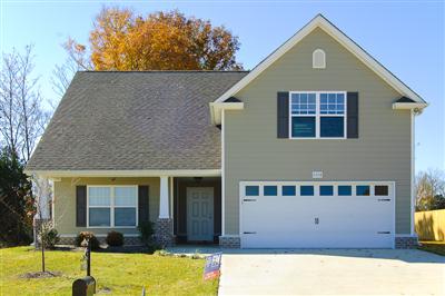 2208 Carpenter Bee Columbia TN